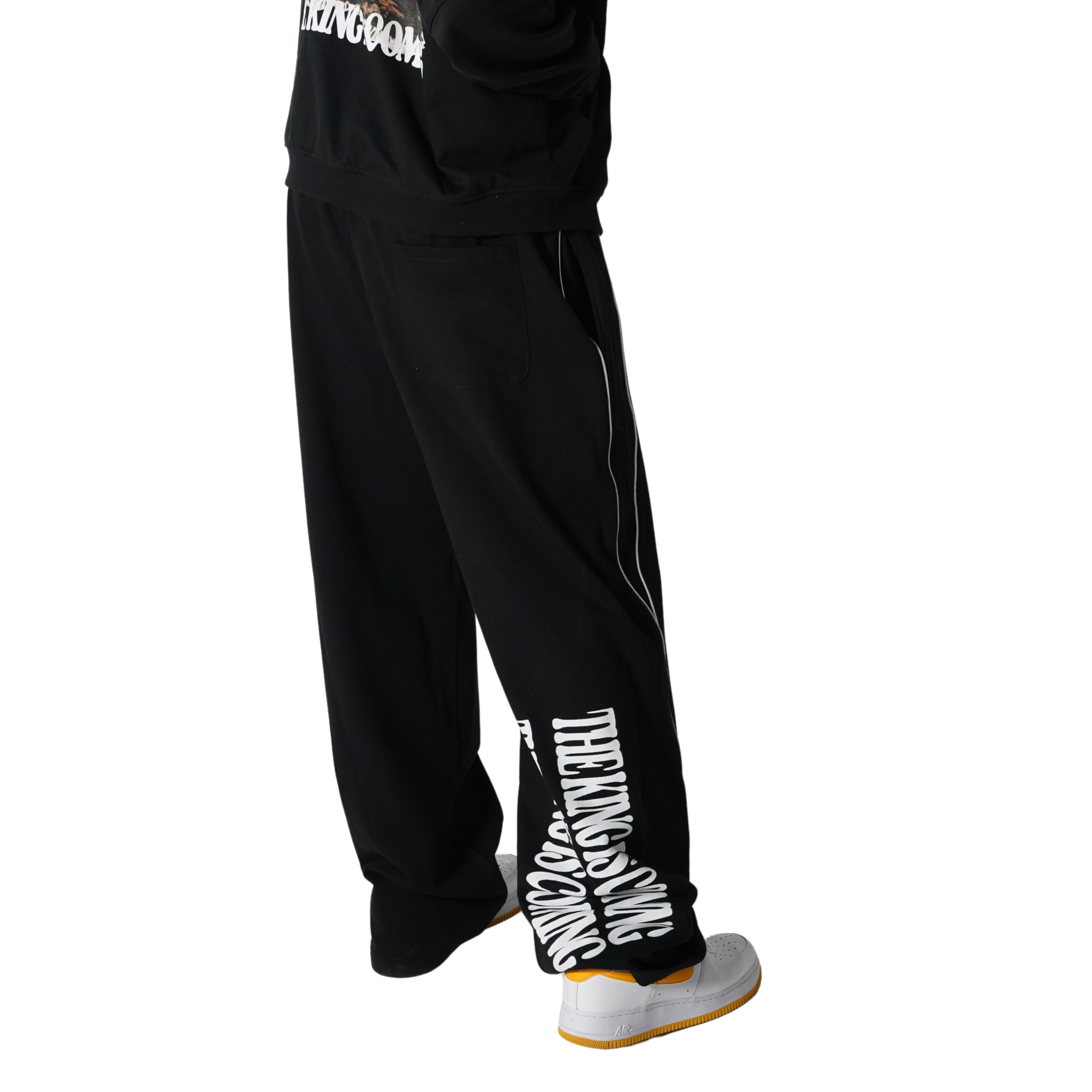 THE KING IS COMING REFLECTION STRIPED SWEATPANTS